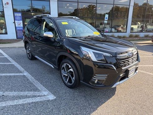 Used 2023 Subaru Forester Touring image 12