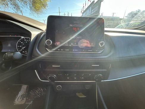 Used 2021 Nissan Rogue S AWD/4WD image 17