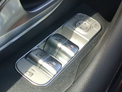 Used 2026 Mercedes-Benz GLE 350 4MATIC image 11