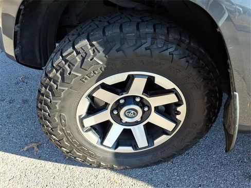Used 2021 Toyota 4Runner TRD Off-Road Premium image 24