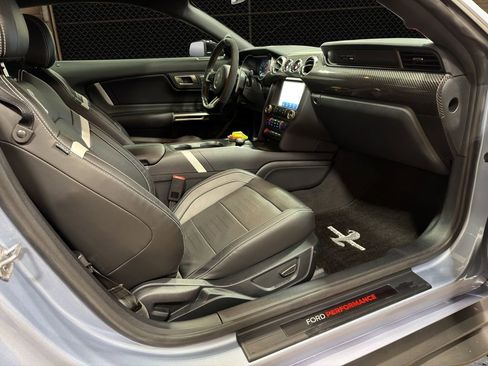 Used 2022 Ford Mustang Shelby GT500 w/ Technology Package image 16