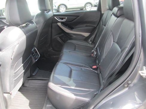 Used 2023 Subaru Forester Limited AWD/4WD image 11