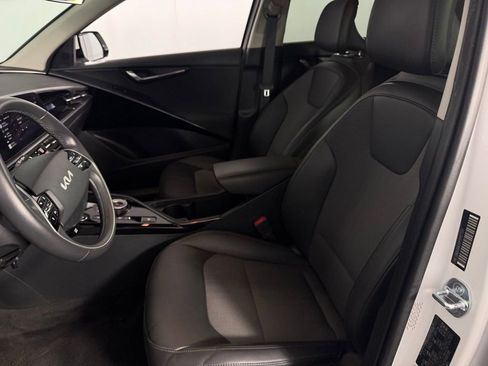 Used 2023 Kia Niro Wind FWD image 22