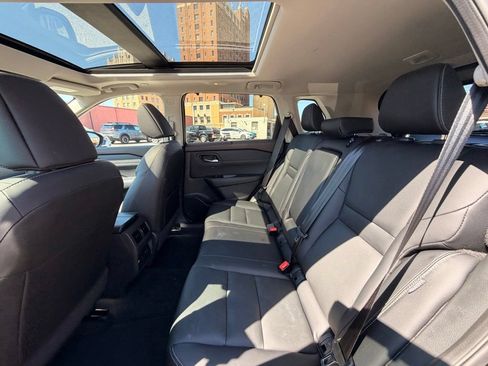 Certified 2023 Nissan Rogue SL w/ SL Premium Package FWD image 17