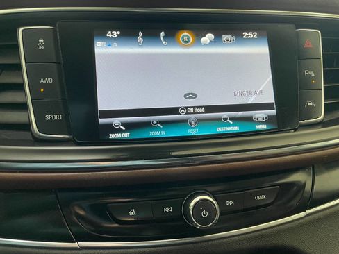 Used 2018 Buick Enclave Avenir w/ Avenir Technology Package image 39