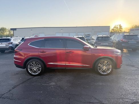 Used 2023 Acura MDX SH-AWD w/ Advance Package image 5