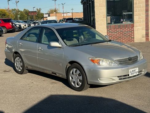 Used 2002 Toyota Camry SE image 3