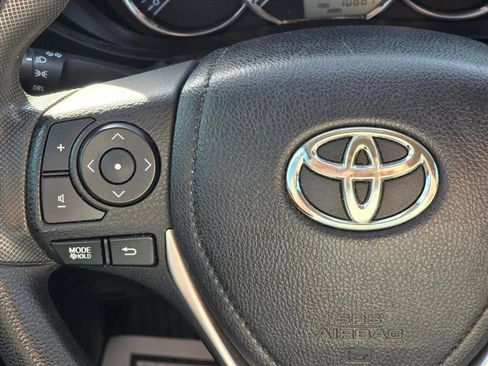Used 2015 Toyota Corolla LE FWD image 14