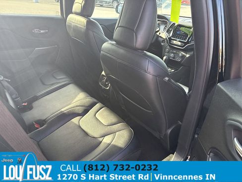 Used 2022 Jeep Cherokee Limited image 11