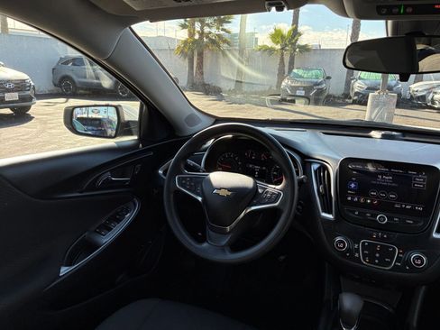 Used 2024 Chevrolet Malibu LT image 35