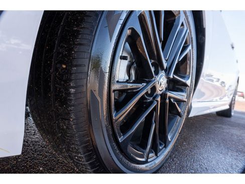 Used 2025 Toyota Camry SE image 9