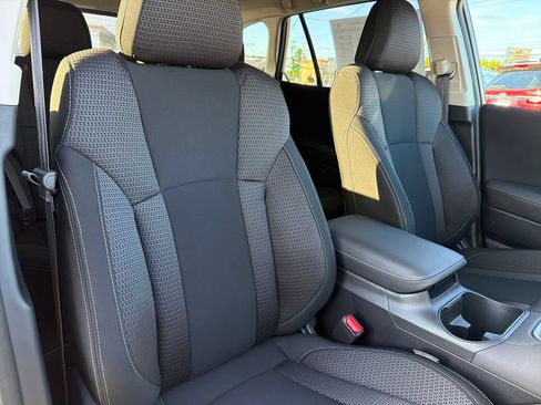 Certified 2024 Subaru Outback Premium AWD/4WD image 36