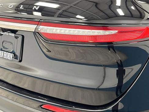 Used 2024 Lincoln Corsair AWD image 37