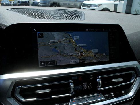 Used 2021 BMW M4 Coupe image 15