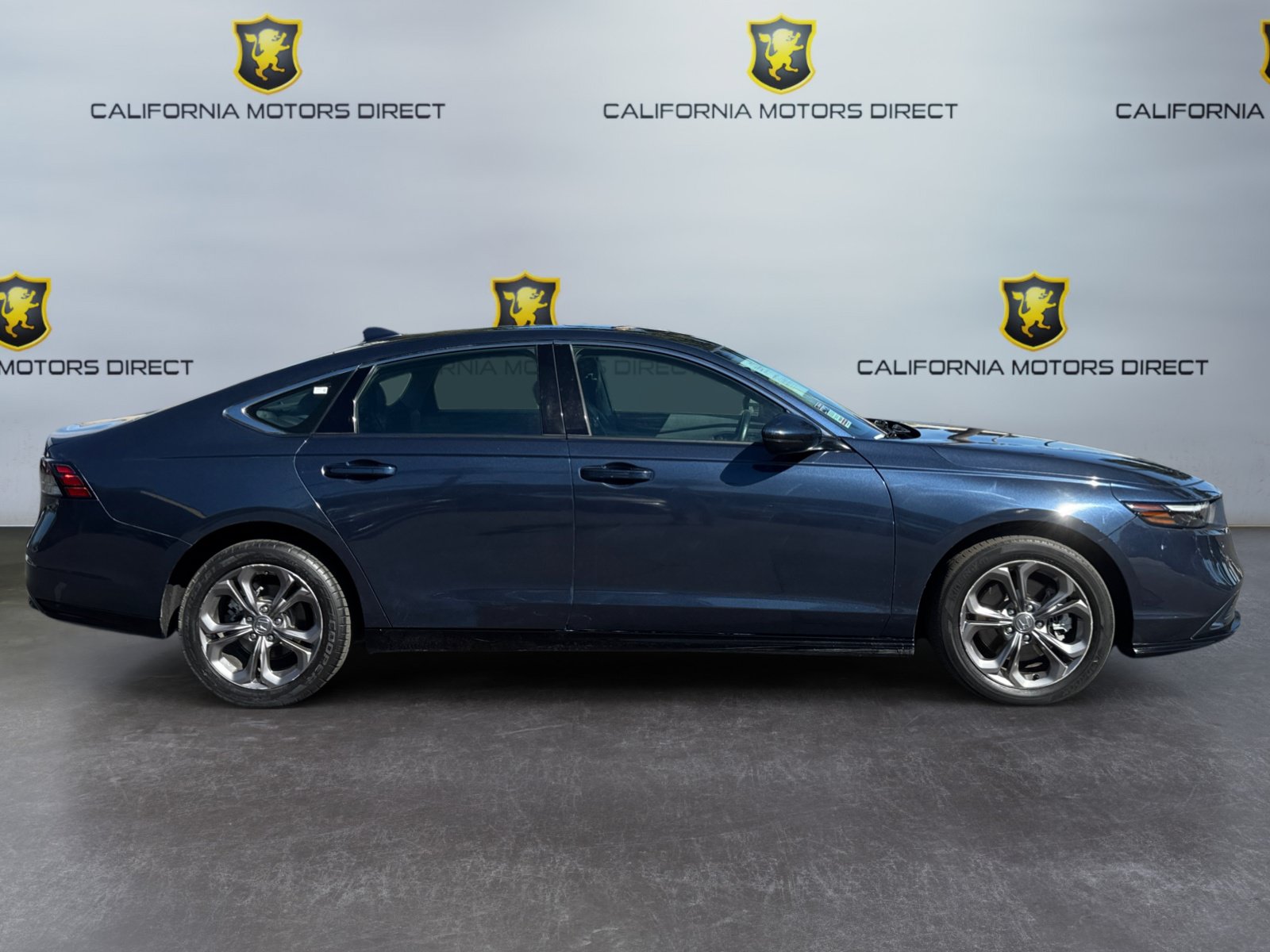 Used 2023 Honda Accord EX-L image 6