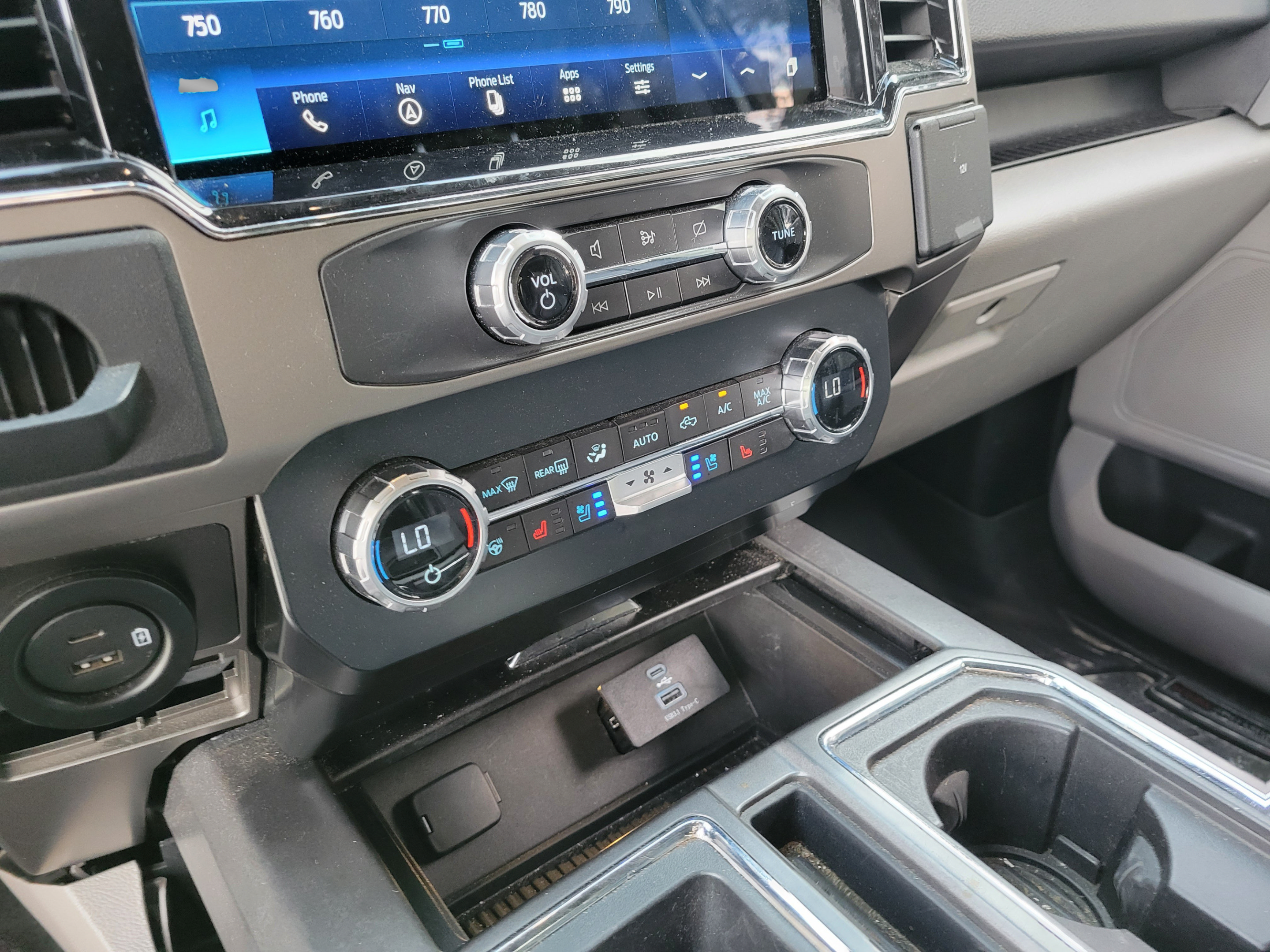 Used 2015 Ford F150 XLT RWD image 21