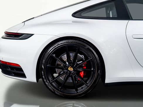 Used 2020 Porsche 911 Carrera S image 25