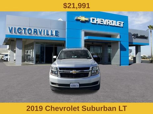 Used 2019 Chevrolet Suburban LT AWD/4WD image 2