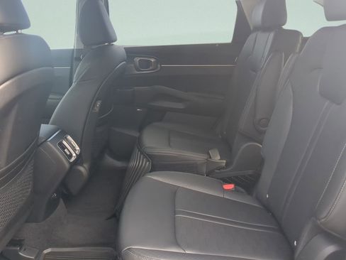 New 2026 Kia Sorento EX w/ EX Premium Package FWD image 13