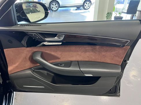 Used 2014 Audi A8 L 4.0T w/ Luxury Package image 19