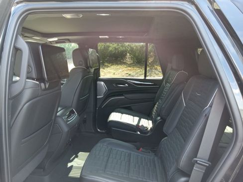 Used 2024 Cadillac Escalade V w/ Heavy-Duty Trailer Package image 25