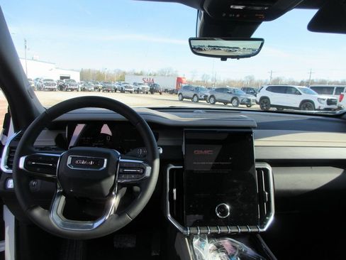 New 2026 GMC Acadia Elevation w/ Black Edition AWD/4WD image 17