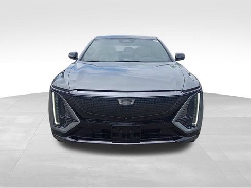 Used 2024 Cadillac Lyriq Sport AWD/4WD image 2