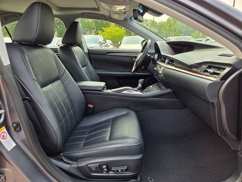 Used 2017 Lexus ES 350 FWD image 19