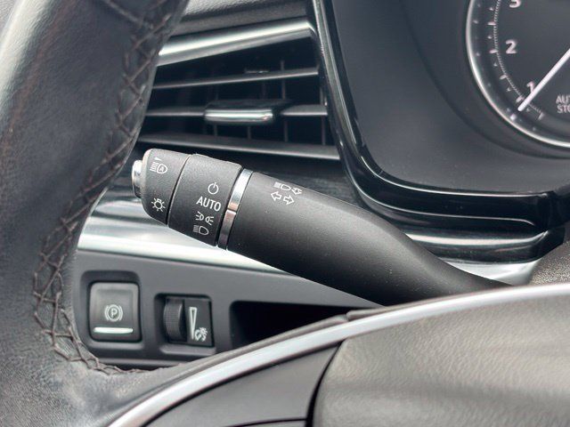 Used 2024 Cadillac XT5 Premium Luxury FWD image 19
