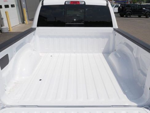 New 2025 RAM 1500 Big Horn AWD/4WD image 13