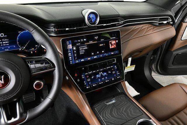 New 2025 Maserati Grecale GT AWD/4WD image 16
