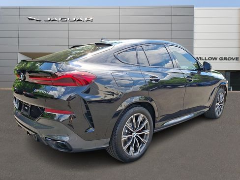 Used 2022 BMW X6 M50i w/ Executive Package AWD/4WD image 2