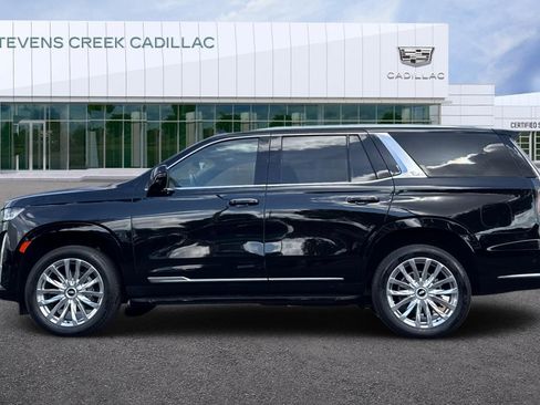 Certified 2024 Cadillac Escalade Premium Luxury image 6