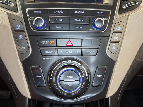 Used 2017 Hyundai Santa Fe SE w/ SE Premium Package 02 FWD image 27