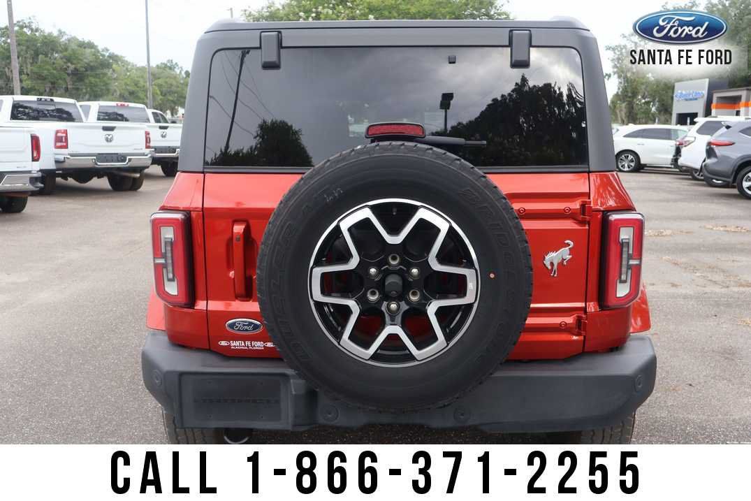 Used 2022 Ford Bronco Outer Banks AWD/4WD image 5