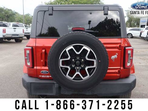 Used 2022 Ford Bronco Outer Banks AWD/4WD image 5