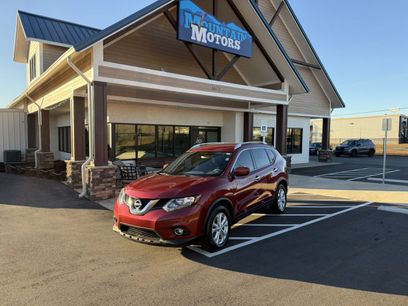 Used 2016 Nissan Rogue SV