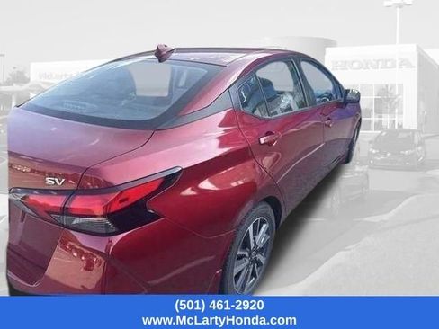 Used 2020 Nissan Versa SV FWD image 4