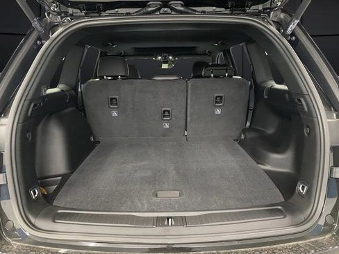 New 2025 Jeep Grand Cherokee Altitude image 14