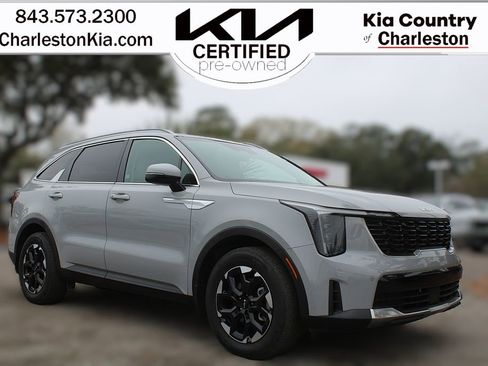 Certified 2025 Kia Sorento S w/ Panoramic Sunroof Package image 1