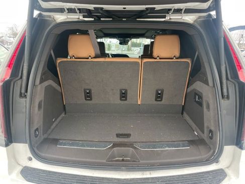 Used 2023 Cadillac Escalade Premium Luxury image 13