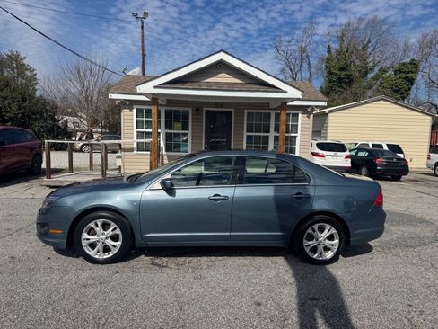 Used 2012 Ford Fusion SE FWD image 3
