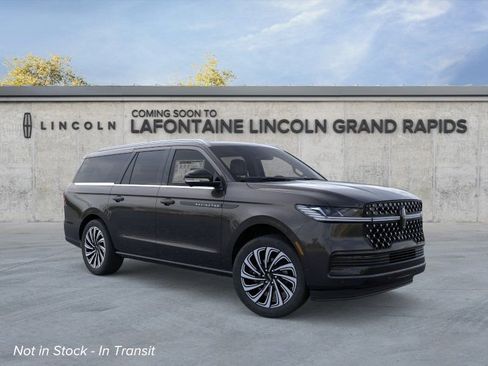 New 2026 Lincoln Navigator L Black Label AWD/4WD image 7