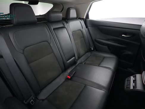 Used 2024 Nissan Ariya AWD image 5