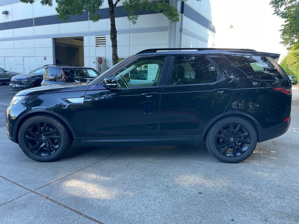 Used 2018 Land Rover Discovery HSE AWD/4WD image 6