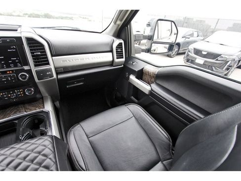 Used 2019 Ford F250 Lariat w/ FX4 Off-Road Package AWD/4WD image 10