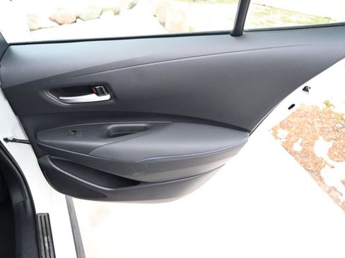 Used 2021 Toyota Corolla SE image 40