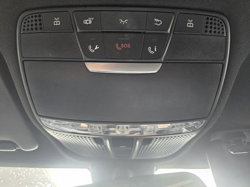 Used 2018 Mercedes-Benz C 300 4MATIC Sedan image 25