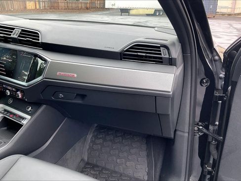 Used 2025 Audi Q3 2.0T Premium Plus image 19