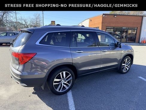 Used 2016 Honda Pilot Touring image 3